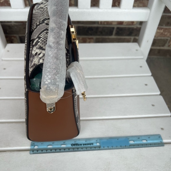 Michael Kor Karlie luggage Md satchel leather with snake print. - Picture 2 of 6